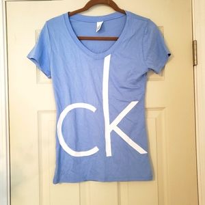 Calvin Klein small sleepwear shirt